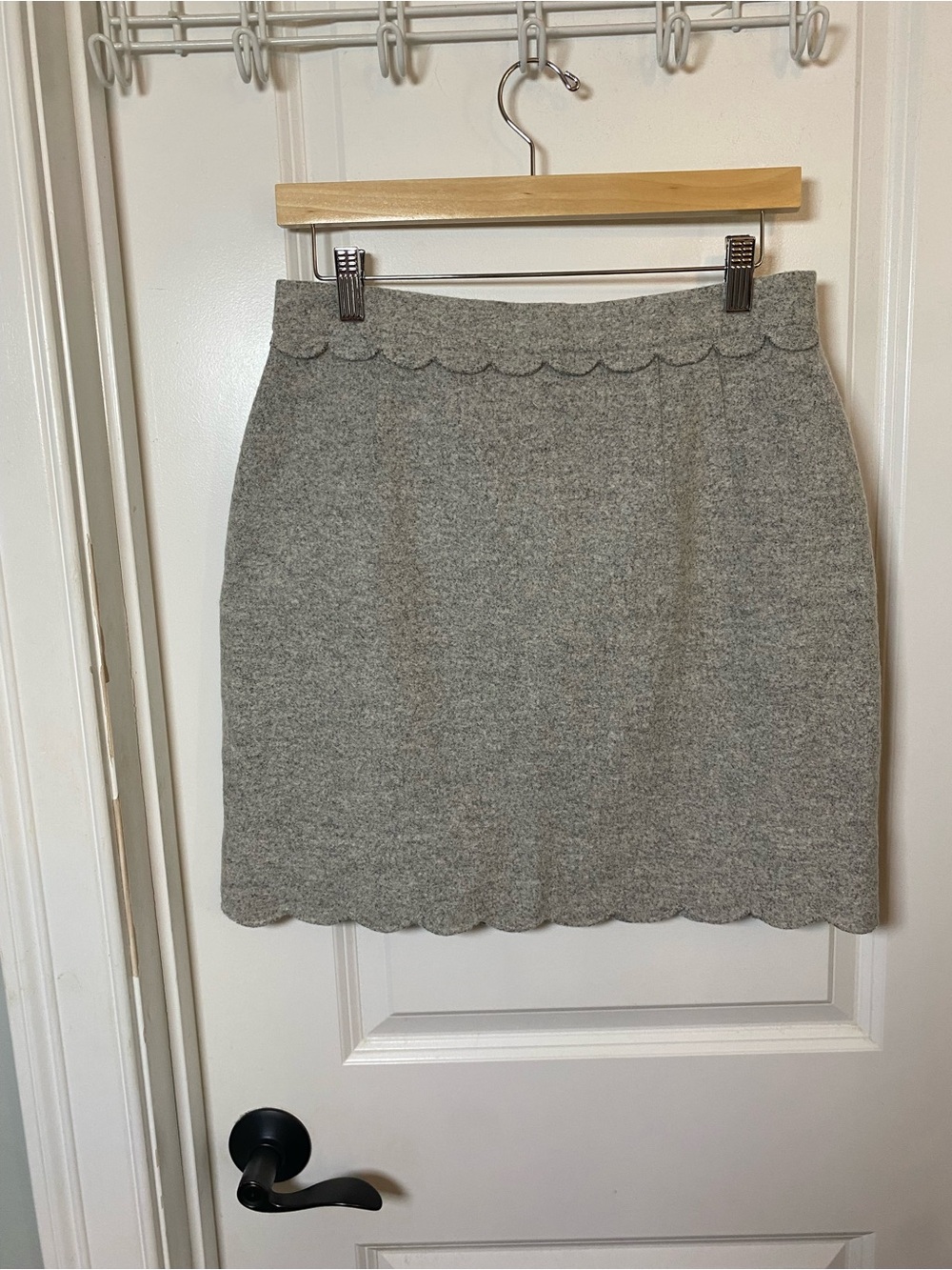 Club Monaco Scalloped Hem Gray Wool Blend Mini Skirt